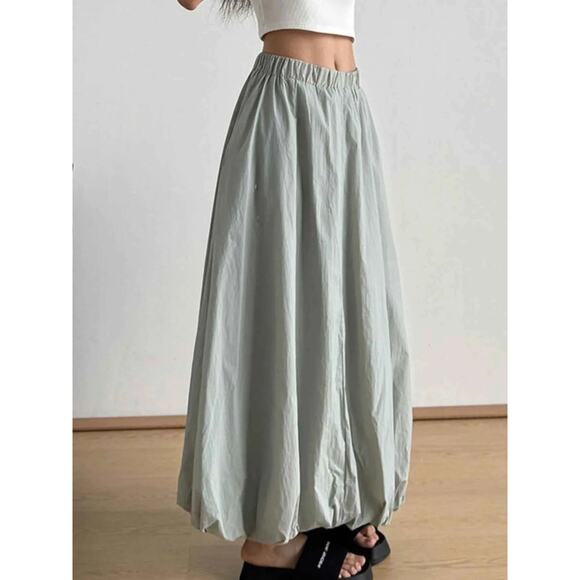 Elastic Waist Bubble Hem Maxi Skirt - Picture 2 of 5